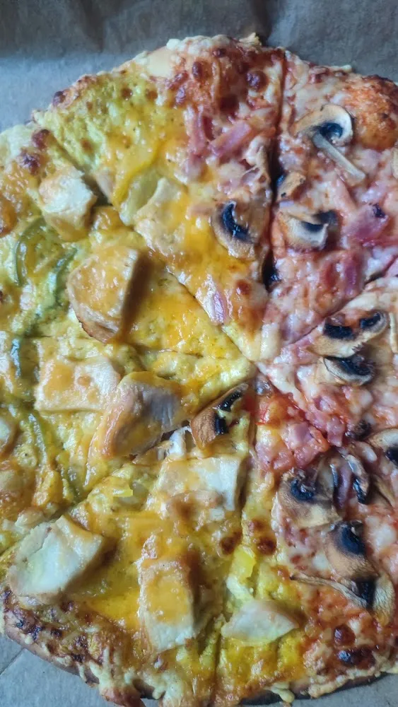 Pizza Moit Moit Curry Poulet Reine